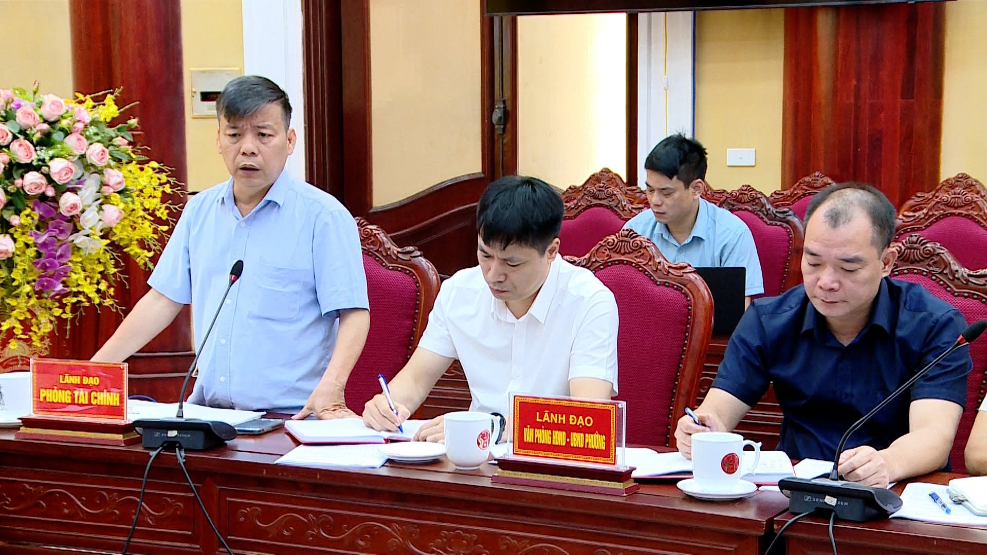 Chủ tịch UBND phường chủ trì hội nghị tháo gỡ khó khăn, vướng mắc trong thực hiện nhiệm vụ của Ban Quản lý dự án (QLDA) xây dựng Kinh Bắc